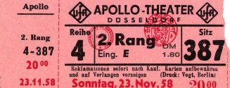 Eine Eintrittskarte (2.Rang) des "Apollo-Theater" in der Königsallee 106 in Düsseldorf für eine ...