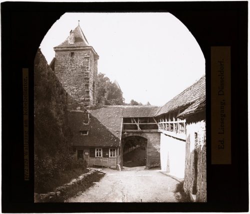 Glasdia, Wehrgang am Kobolzellertor, Rothenburg ob der Tauber, Anfang 20. Jahrhundert