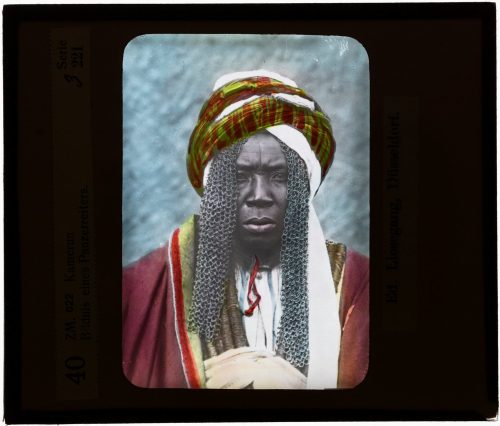 Glasdia, Portrait eines Panzerreiters, Kamerun, ca. Anfang 20. Jahrhundert