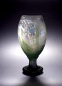 Vase mit blauen Hyazinthen