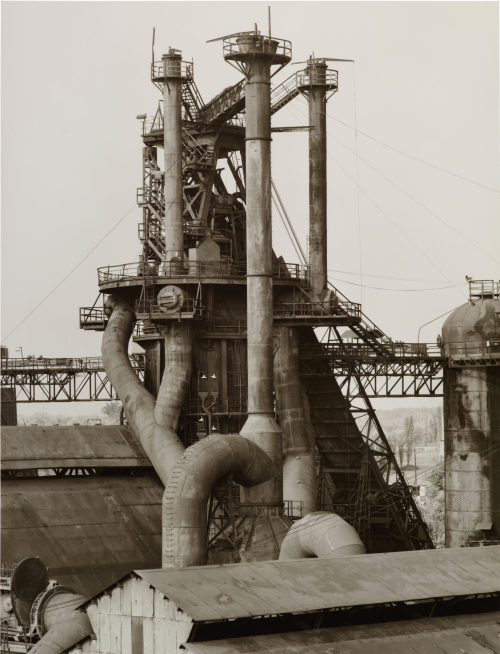 Bernd und Hilla Becher (Künstler*in), Hochofenköpfe, 1984