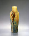 Vase mit Orchideendekor