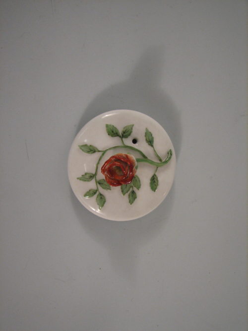 Deckel mit aufgelegter Rose, Porzellan, Wegely Berlin, 1751-1757