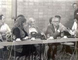 Stefan Heym und Günter Gaus beim Schriftstellertreffen in Den Haag 1982