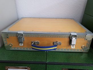 Holzkoffer