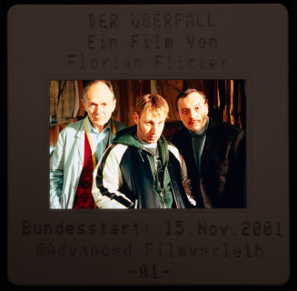 ÜBERFALL, DER