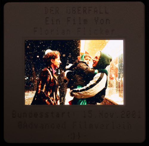 ÜBERFALL, DER, 2001