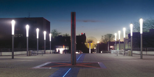 Winfried Lucassen (Künstler*in), Sonnenuhr-Leuchtobjekt, 2006–2007