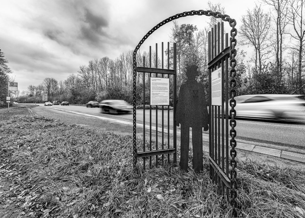 Erinnerungszeichen an die Düsseldorfer KZ Außenlager. Außenkommando Kalkum.