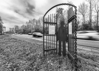 Erinnerungszeichen an die Düsseldorfer KZ Außenlager. Außenkommando Kalkum.