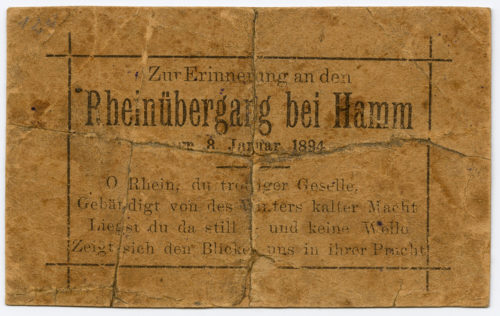 Unbekannt (Hersteller*in), Zur Erinnerung an den Rheinübergang bei Hamm, 08.01.1894