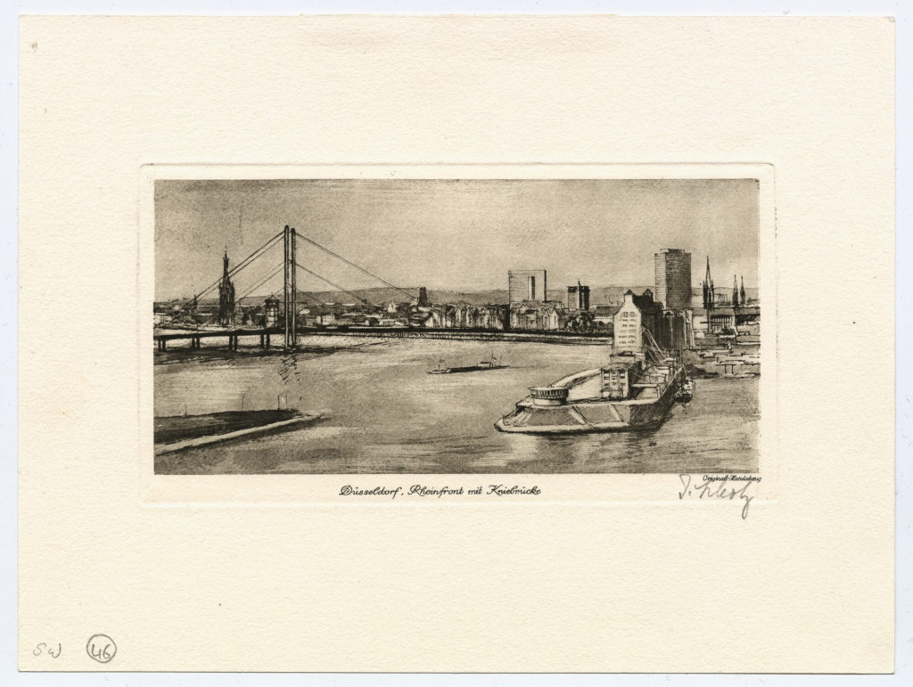 Düsseldorf, Rheinfront mit Kniebrücke