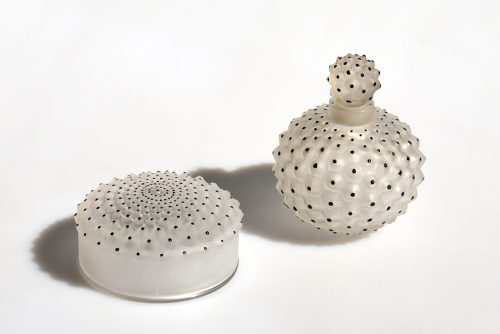 René Lalique (Entwurf), Parfumflakon und Puderdose "Cactus", 1928 (Entwurf), Produktion nach 1943