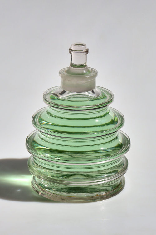 René Lalique (Entwurf), Factice (Dekorationsflakon für Parfumerien) "Imprudence" (Unbedachtheit), 1938 (Entwurf)