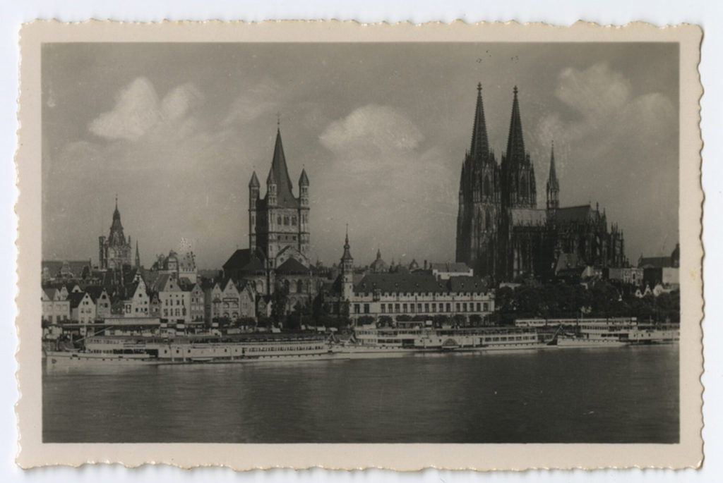 Köln. Rathaus, St. Martin u. Dom