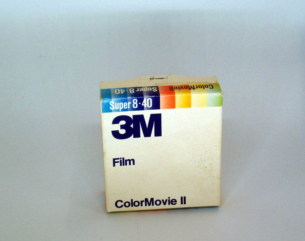 3M ColorMovie II, Verpackung einer Super-8-Farbumkehrfilm-Kassette für Außen- und Innenaufnahme ...