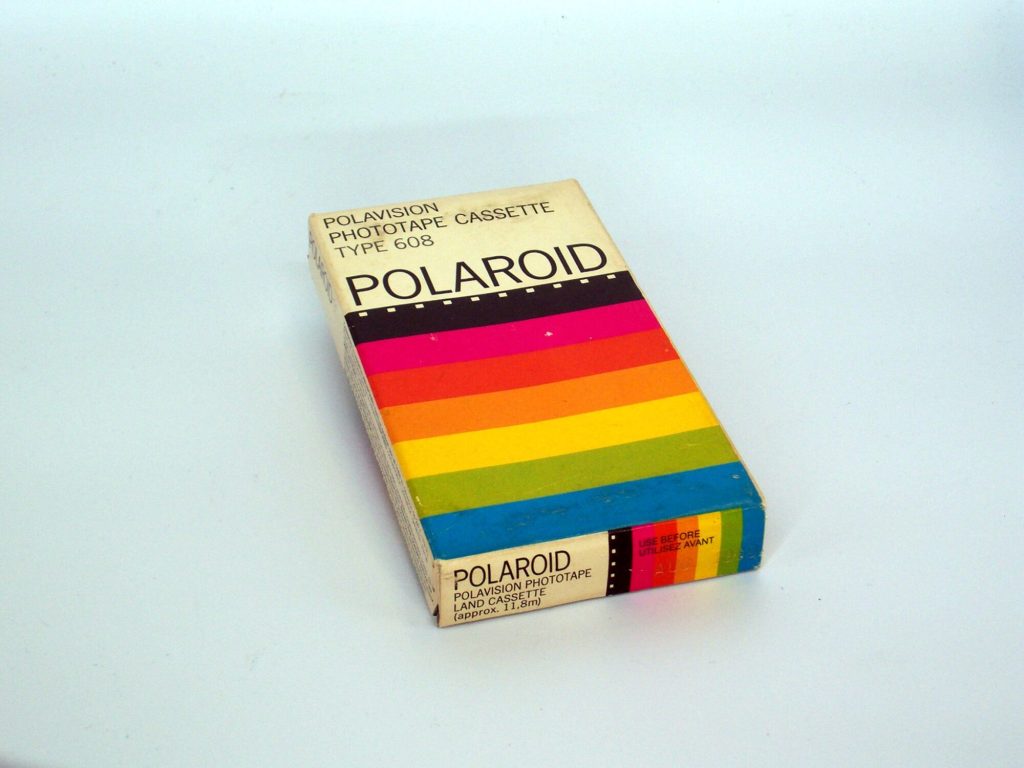 Polaroid Polavision Phototape Type 608, Kassette mit Super-8-Sofortbildfilm, Cambridge, MA, 197 ...