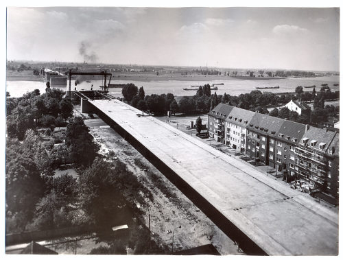 Ruth Lauterbach-Baehnisch (Künstler*in), Bau der Nordbrücke, vor 1957