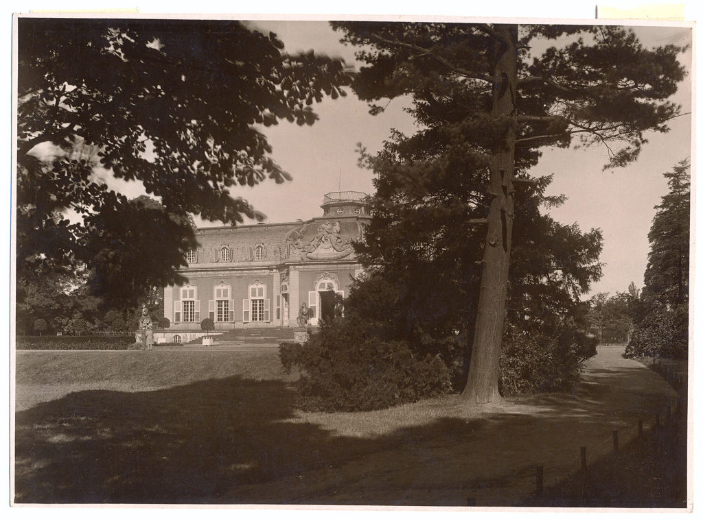 Schloß Benrath. Rückseite