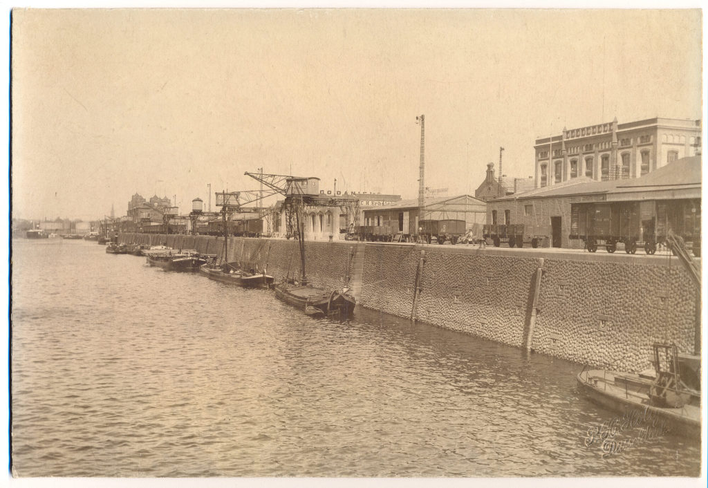 Düsseldorfer Hafen - Handelshafen, östliche Seite