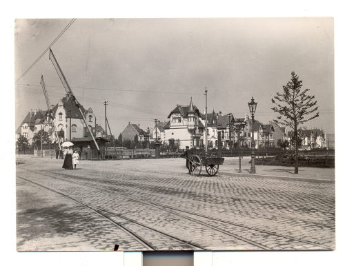 Julius Söhn (Fotograf*in), Die Gutenbergstraße in Grafenberg., nicht datiert