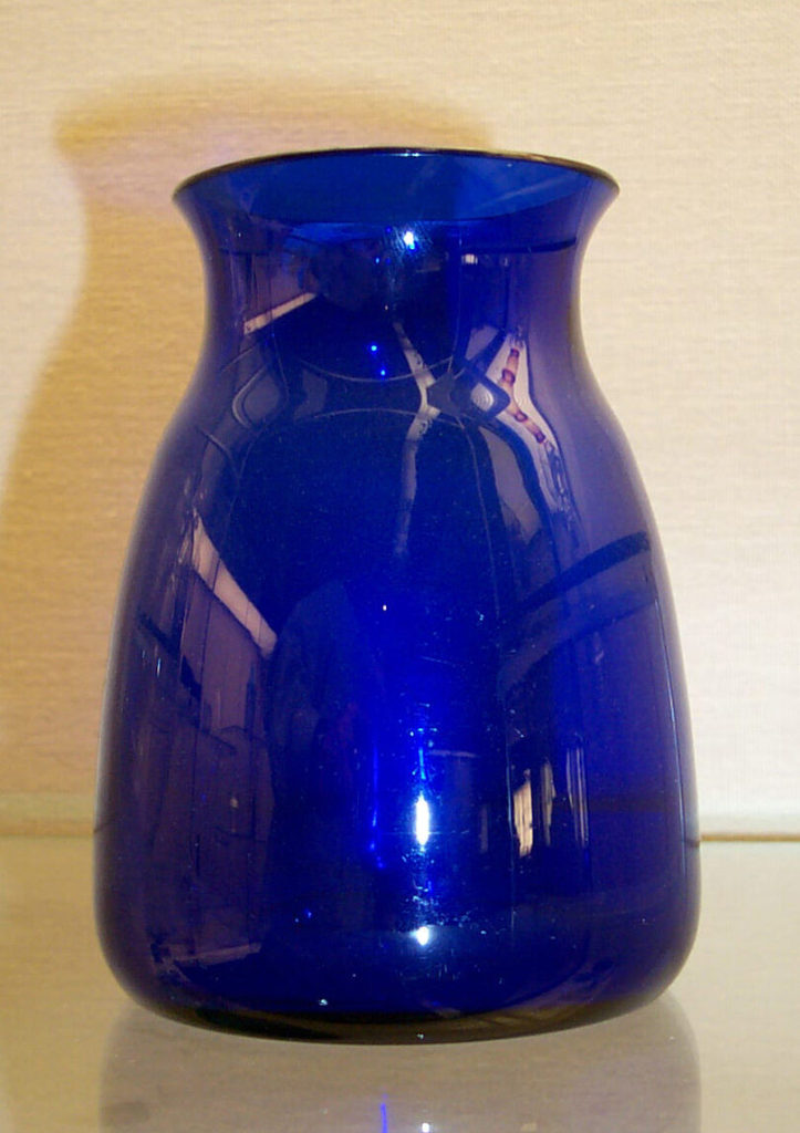 Blaue Vase "GG8"