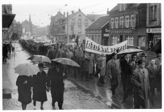 Demonstration der Gewerkschafter gegen Zechenstillegung, Ruhrgebiet