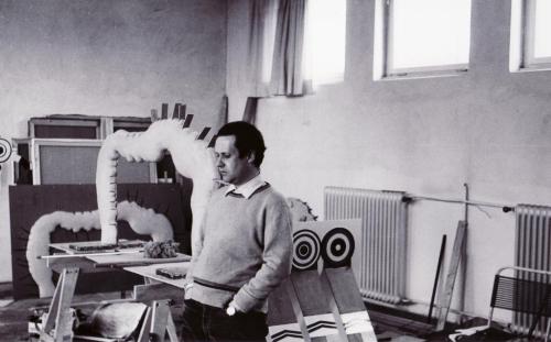 Manfred Leve (Fotograf*in), Peter Brüning, Atelier in Ratingen, 15.4.1967, 1967