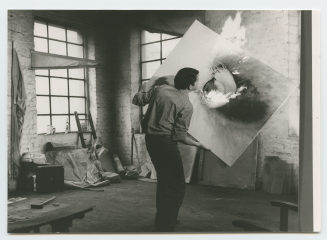 Otto Piene in seinem Atelier in Düsseldorf