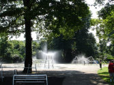 Alter Bilker Friedhof - Wasserspielplatz