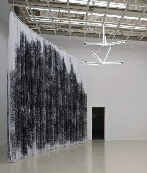 Simon Dybbroe Møller (Künstler*in), Curtain for Hirshhorn (No More Moore), 2008