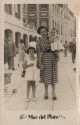 Lotte Säbel mit ihren Kindern, 1951, Fotograf unbekannt
