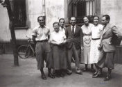 Das Kollegium der Privaten Jüdischen Volksschule in Düsseldorf, um 1936, Julo Levin 3. v.l., Fo ...