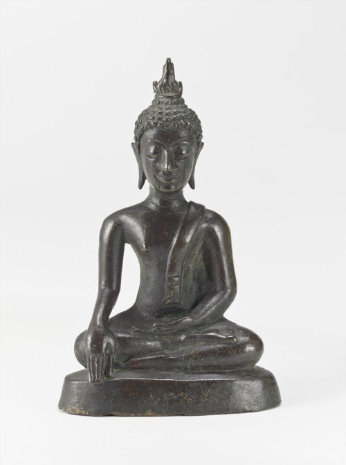 Buddha auf einfachem Sockel, 15. Jahrhundert