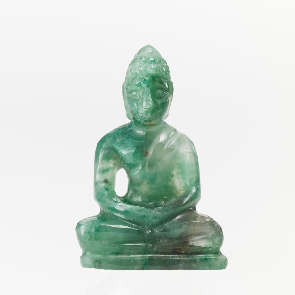 Kleine Buddha-Statue aus grün-farbenem Stein