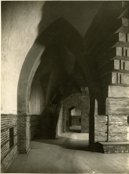 Julius Söhn (Fotograf*in), Dauerbauten der Gesolei: Innenaufnahme Planetarium, 1939